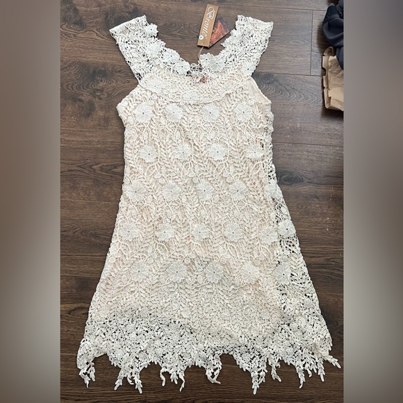 NWT - Francesca's Brontë Lace Dress - Picture 1 of 4